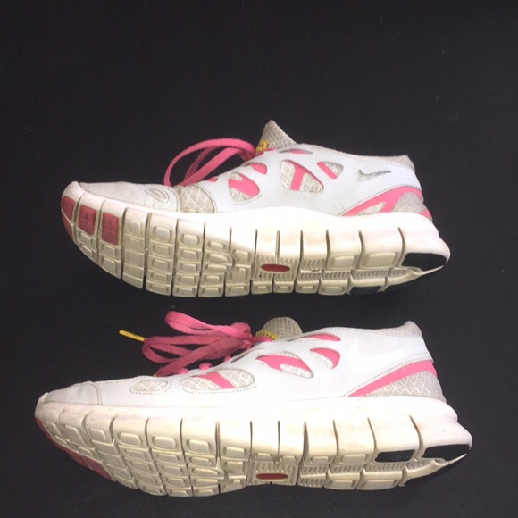 Nike Livestrong Free Run 2.0 Grey & Pink Sneakers - Picture 5 of 8